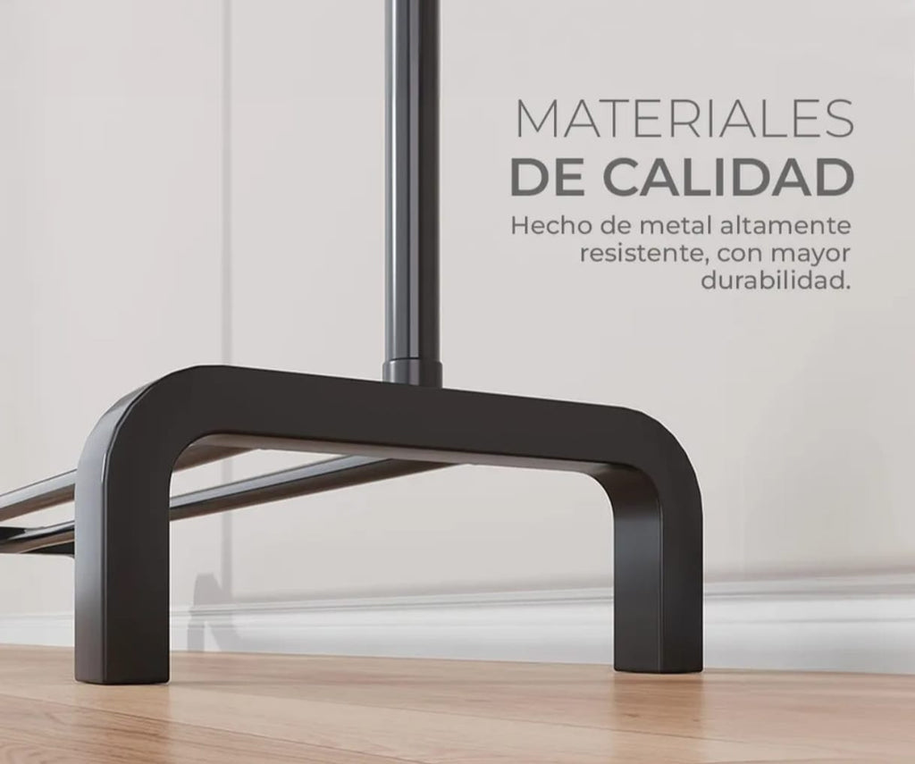 Organiza tus prendas con estos prácticos percheros de metal